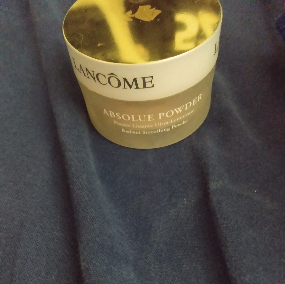 Lancome absolute powder (willing to trade)